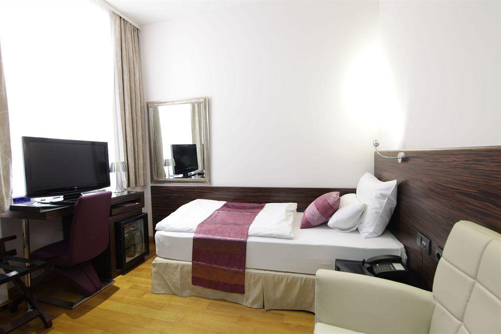 Best Western Plus Hotel Arcadia Viena Exterior foto